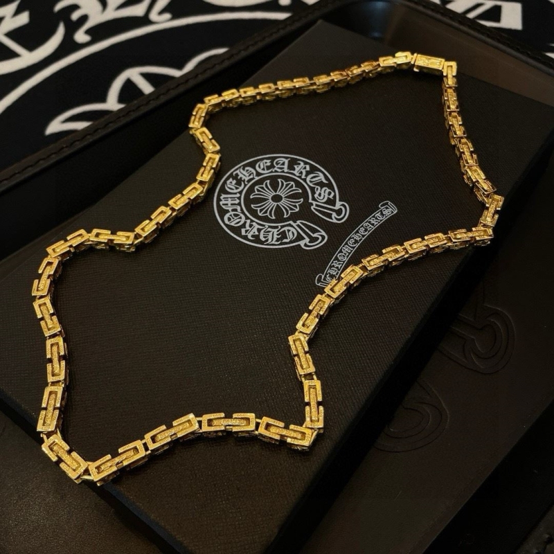 Ch*0me He**ts necklaces